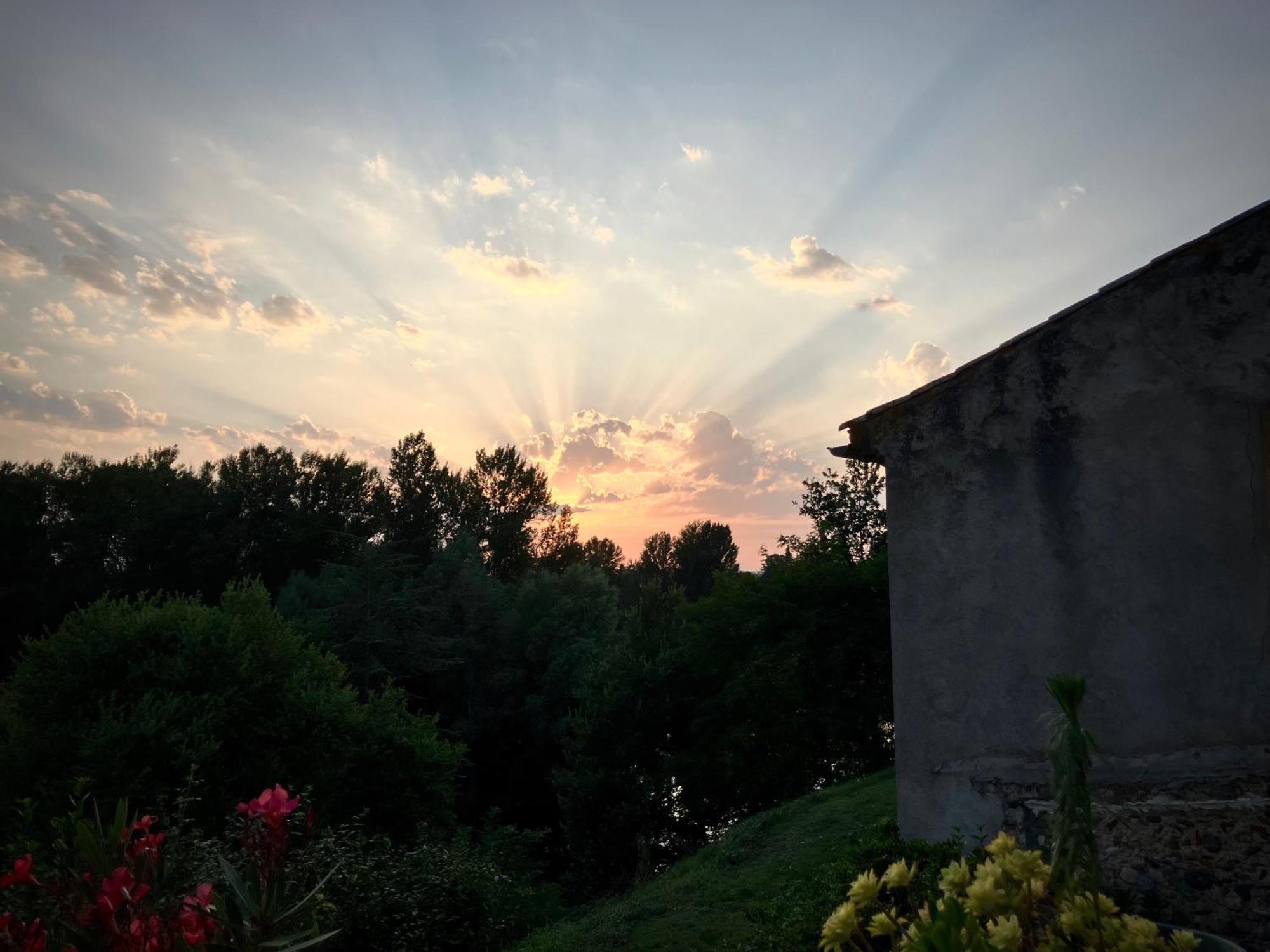 Beautiful Village House Next To Garonne River! Couladere Экстерьер фото